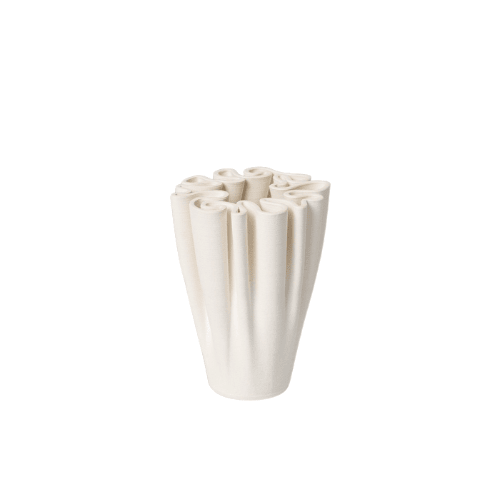 Lunaris Maze Ceramic Vase Ikebana Accent Sculpture for Modern Artistic Living Spaces