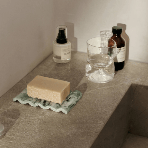 Aqualis Marbled Resin Soap Dish Sculptural Wave Tray for Modern Bathroom Vanity Decor